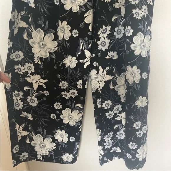 Who What Wear women’s size 16 black floral pants - Picture 4 of 8